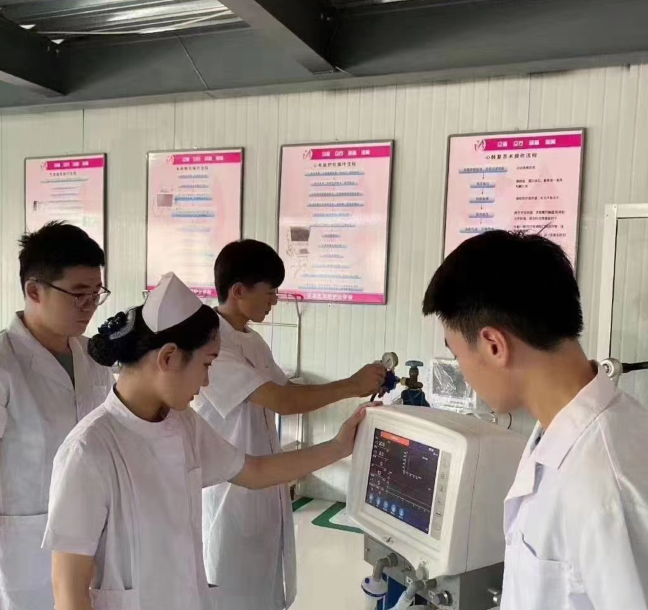 石家庄天使护士学校男生多吗
